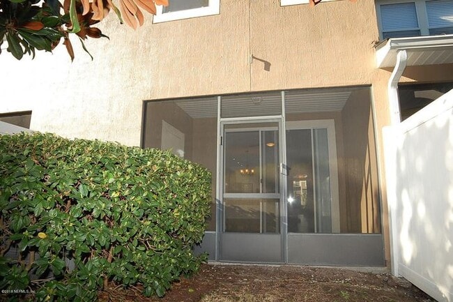 Building Photo - 6182 Bartram Village Dr