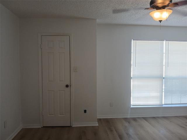 Building Photo - 9601 Forest Ln