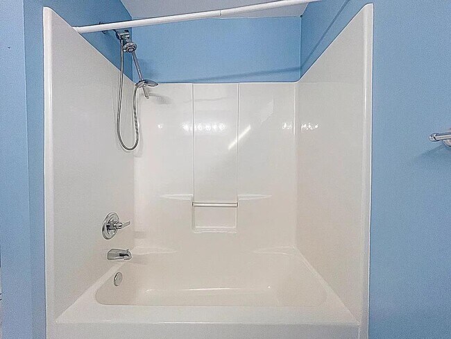 Building Photo - 206 Beauclair Dr