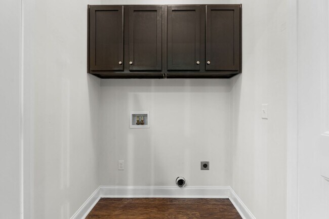 Building Photo - 108 Ledbury Cove