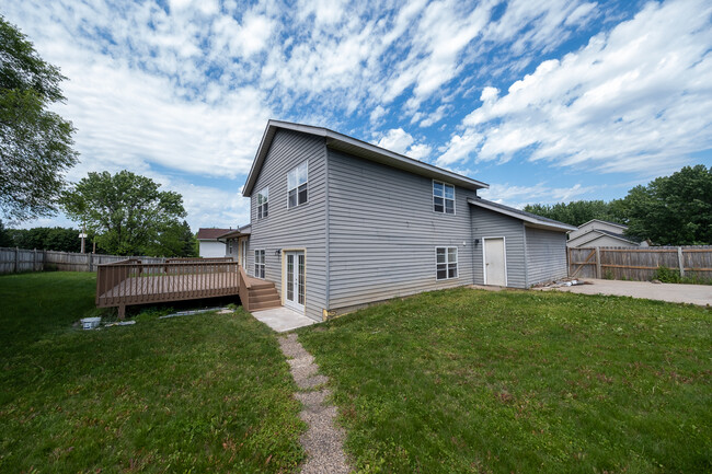 Building Photo - 15649 Crestone Path
