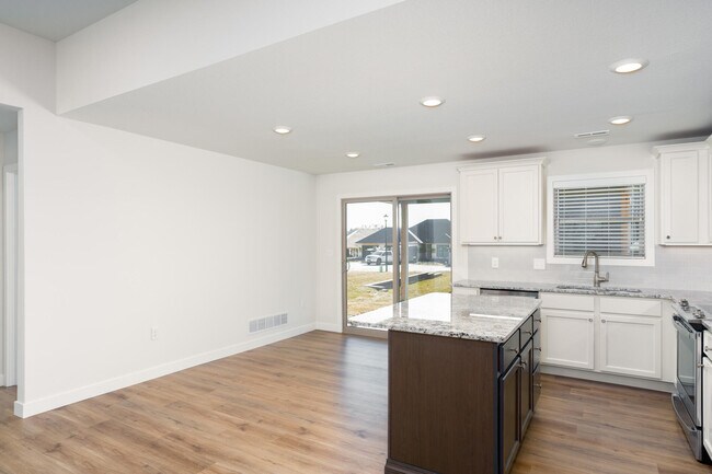 Building Photo - 1805 Talco Dr