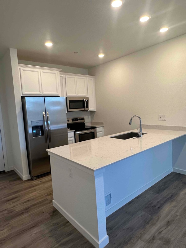 Building Photo - 5396 Euclid Dr