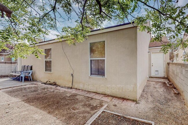 Building Photo - 10728 Hatch Dr NW