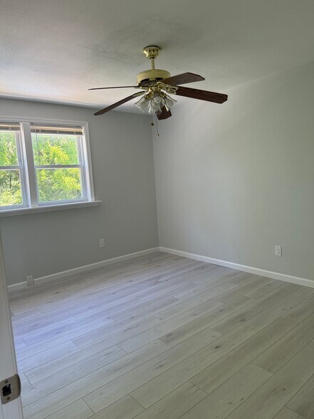Building Photo - 11746 Colman Rd