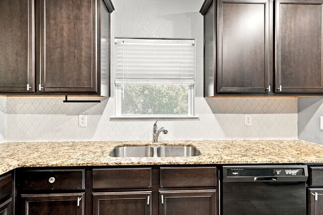 Building Photo - Spacious 4-Bedroom Home Near Lackland AFB with Private Backyard
