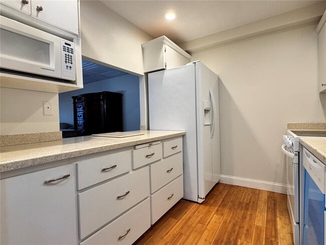 Building Photo - 3255 Ramblewood Pl