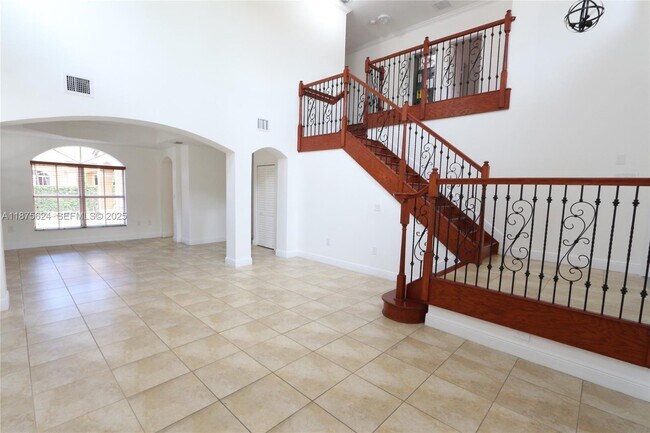 Building Photo - 15449 SW 31st Ln