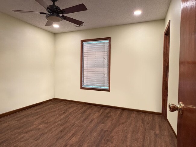 Building Photo - Two bedroom duplex apartment