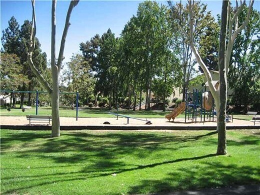 Building Photo - University City (UTC) 2BR/1BA CONDO @ GENE...