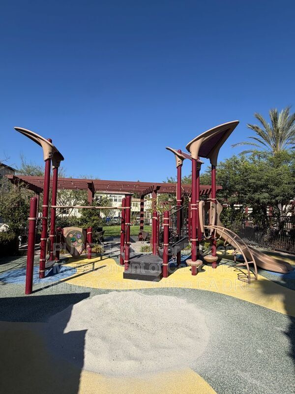 Building Photo - 208 El Paseo