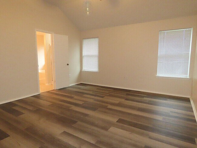 Building Photo - Beautiful 3 Bedroom, 2 Bath Home in Flint!