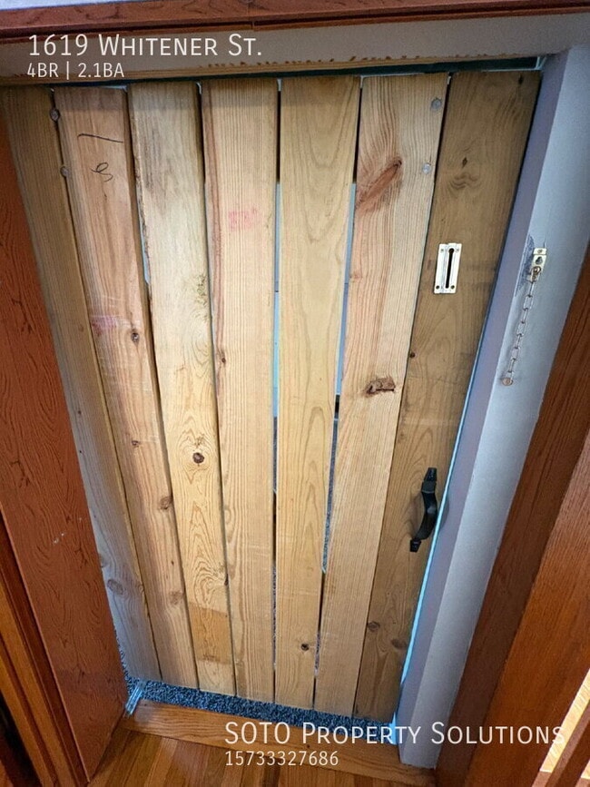 Building Photo - 1619 Whitener St