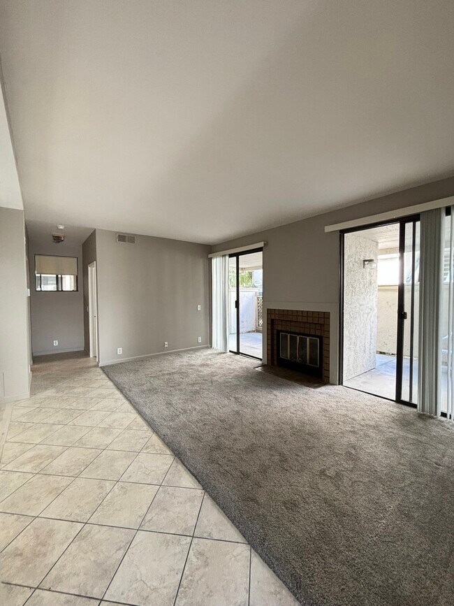 Building Photo - 2232 River Run Dr