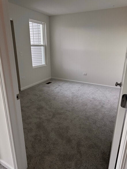 Building Photo - 604 Switchgrass Wy