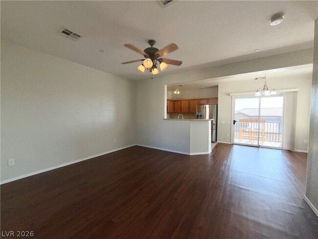 Building Photo - 6868 Sky Pointe Dr