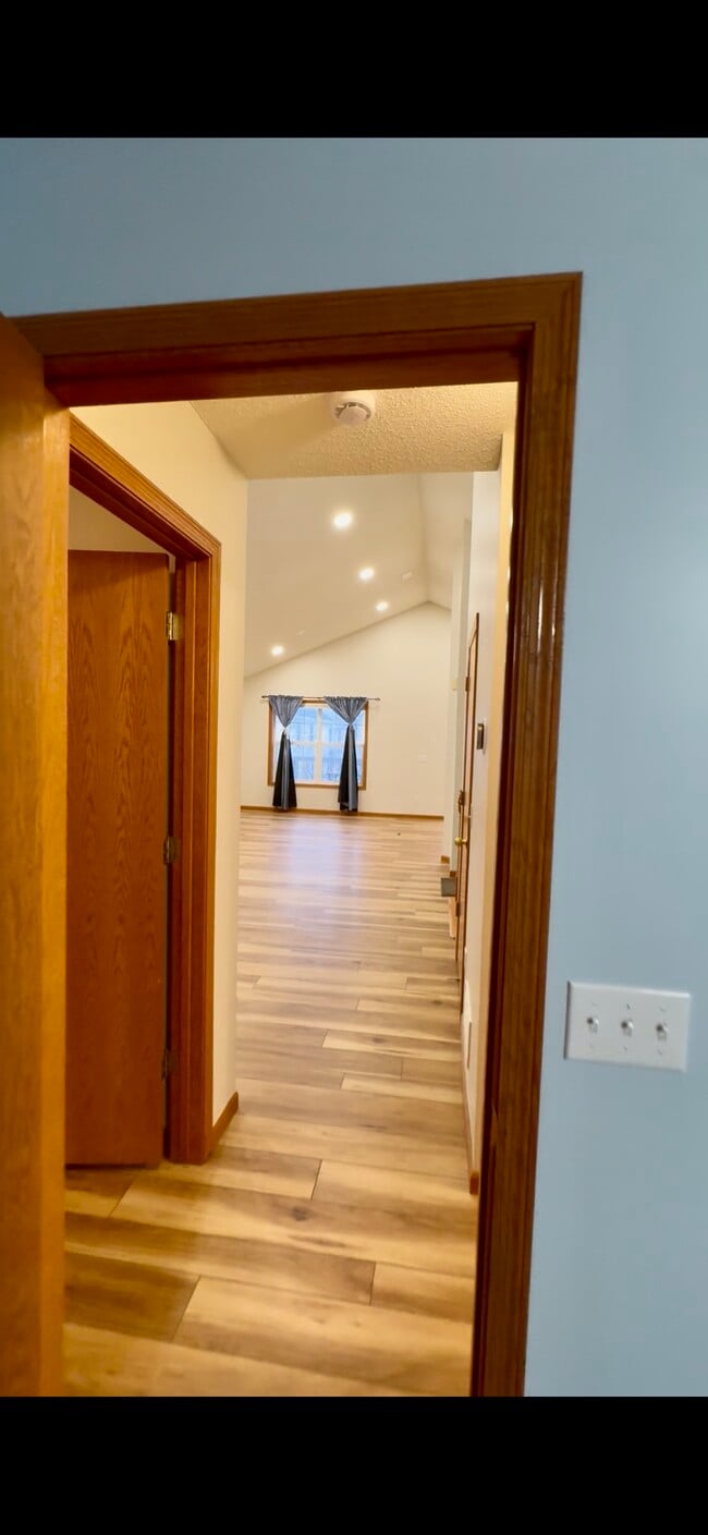 Building Photo - 7354 Windsor Dr N