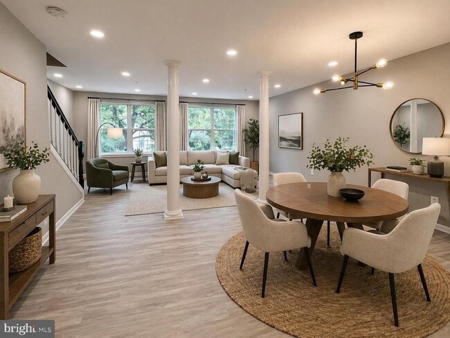 Building Photo - 9016 Lake Largo Dr