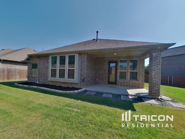 Building Photo - 5636 Grove Cove Dr
