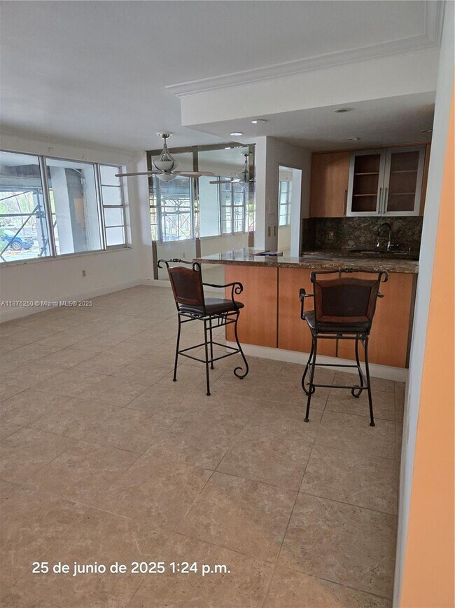 Building Photo - 5255 Collins Ave