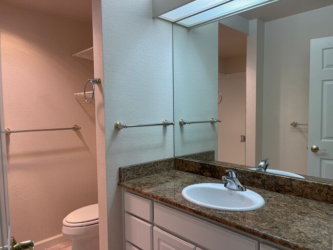 Building Photo - CLICK "REQUEST A TOUR" NOW!