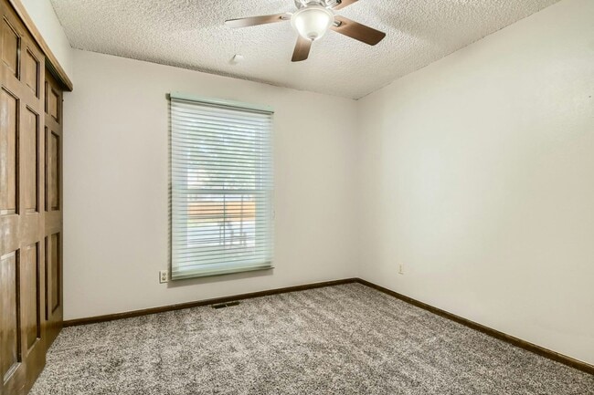 Building Photo - 13245 Monroe Way