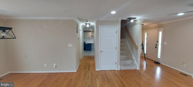 Building Photo - 5001 Old Bartholows Rd