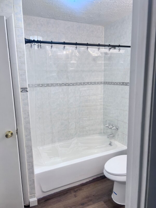 Building Photo - 8 Lancelot Court