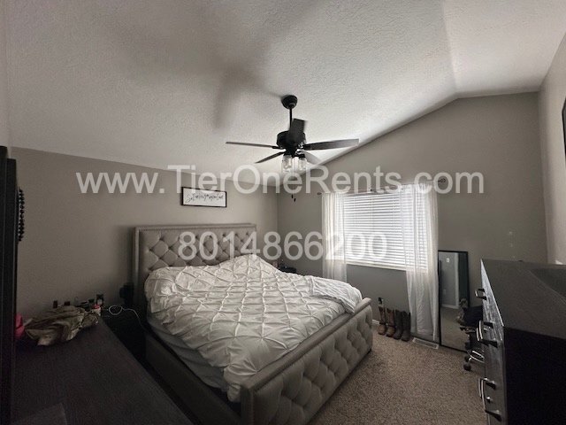 Building Photo - This property offers a NO DEPOSIT option available for qualified renters!