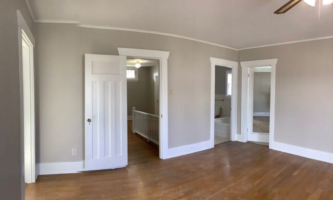 Building Photo - Large home/3bed 3 bath with bonus/office room just outside of PSNS and close to Bremerton Ferry