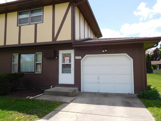 Building Photo - 775 Gerten Ave