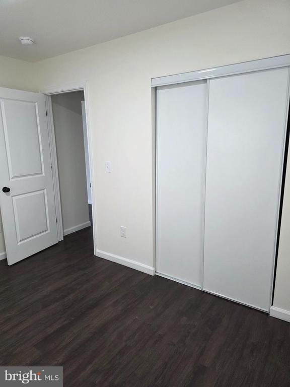 Building Photo - 129 Roosevelt Ave