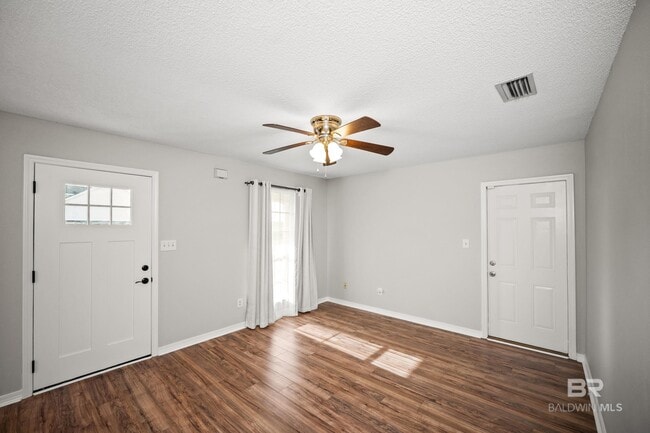 Building Photo - 4004 Kendallbrook Loop