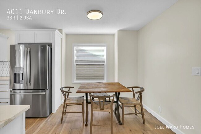 Building Photo - 4011 Danbury Dr