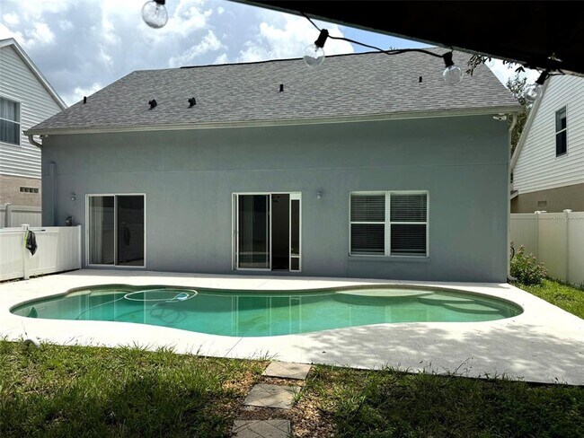 Building Photo - 16013 Stags Leap Dr