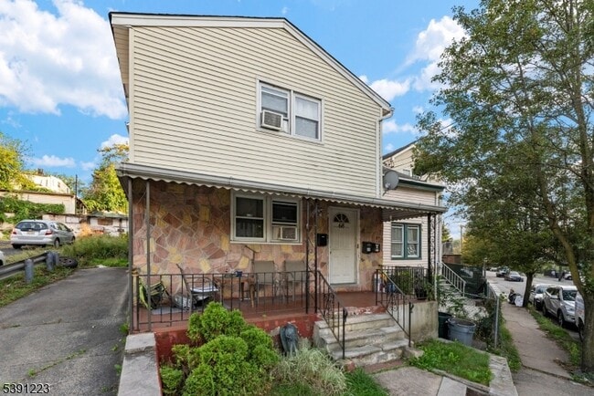 Building Photo - 68 Belmont Ave