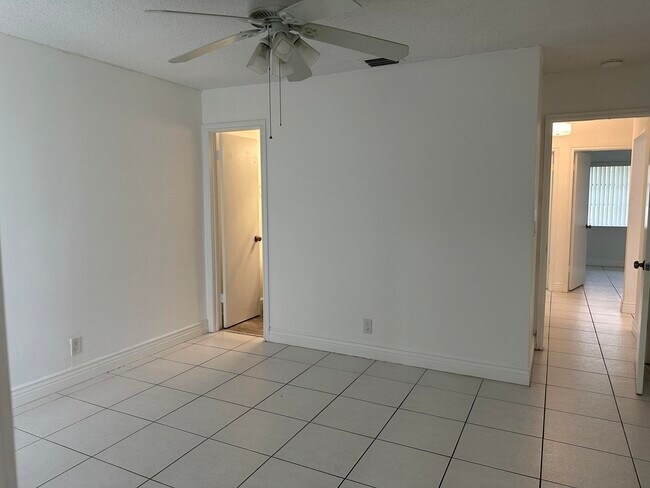 Building Photo - 15729 Bottlebrush Cir