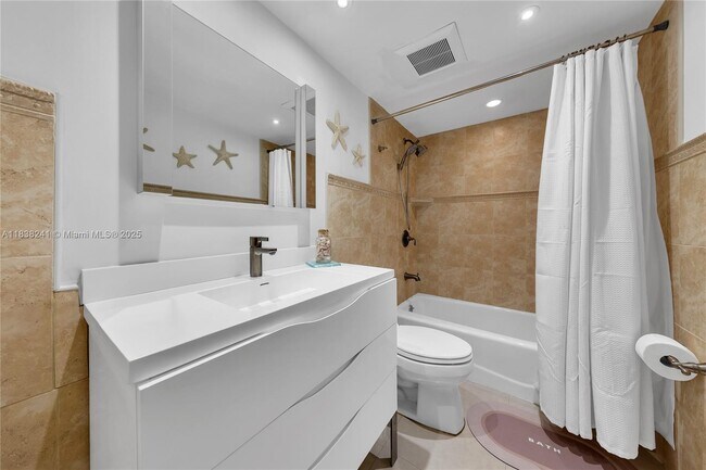 Building Photo - 5555 Collins Ave