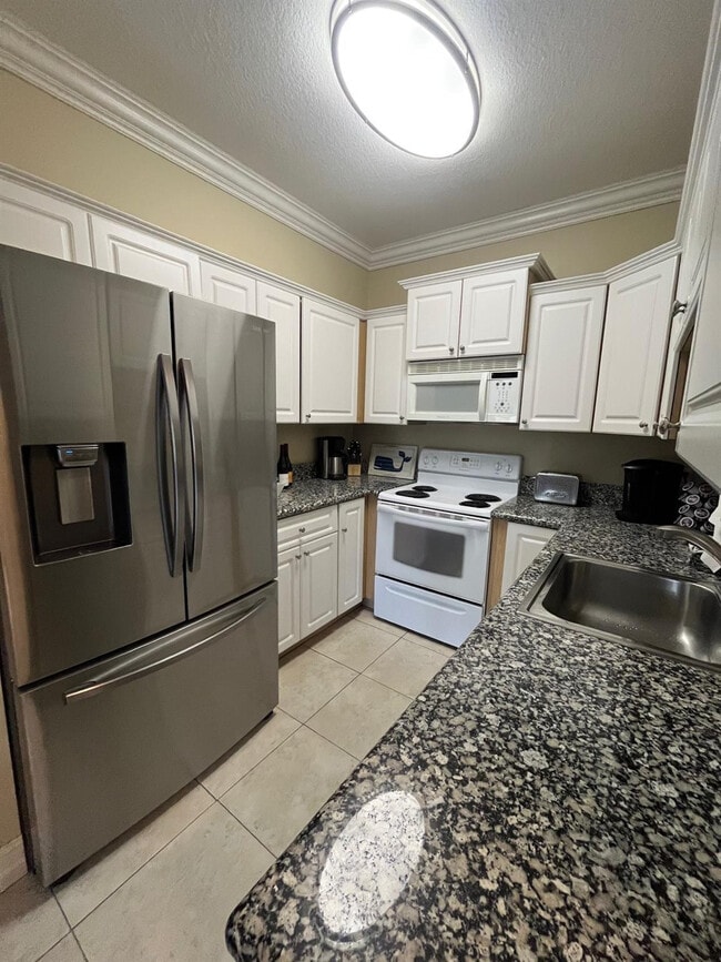 Building Photo - 1948 NE 2nd St