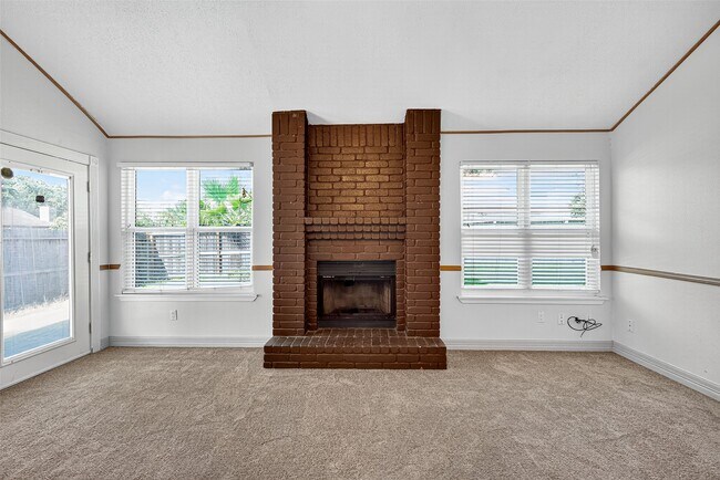 Building Photo - 3258 Meadway Dr