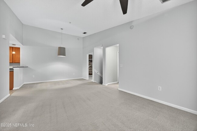 Building Photo - 7067 Deer Lodge Cir