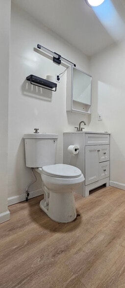 Building Photo - 176 Montgomery St