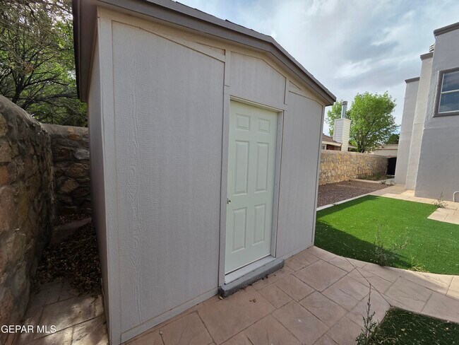 Building Photo - 12640 Gilded Sun Dr