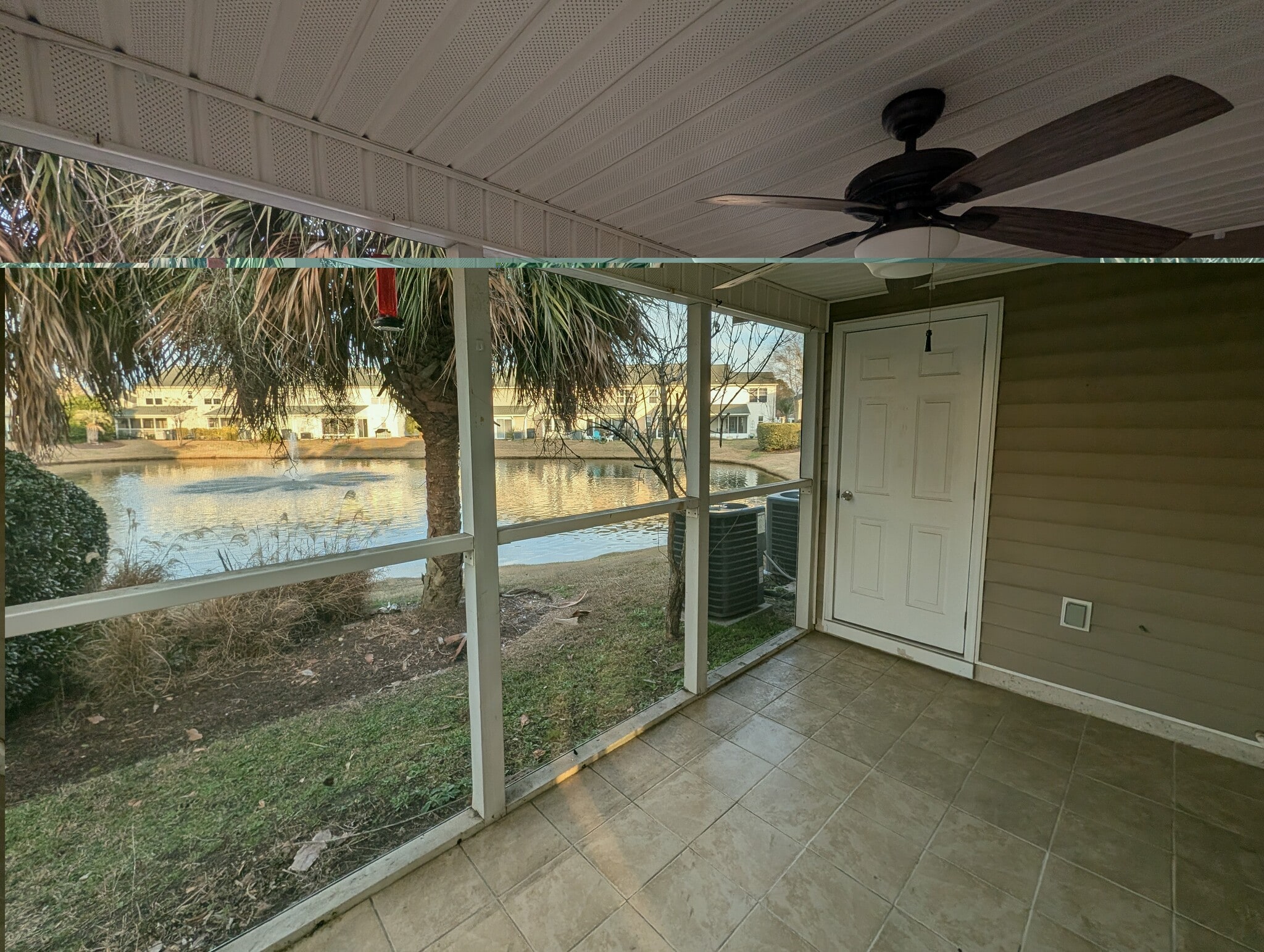 Screened Lanai - 682 Wilshire Ln