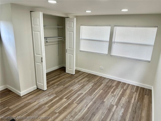 Building Photo - 5037 Roanoke St