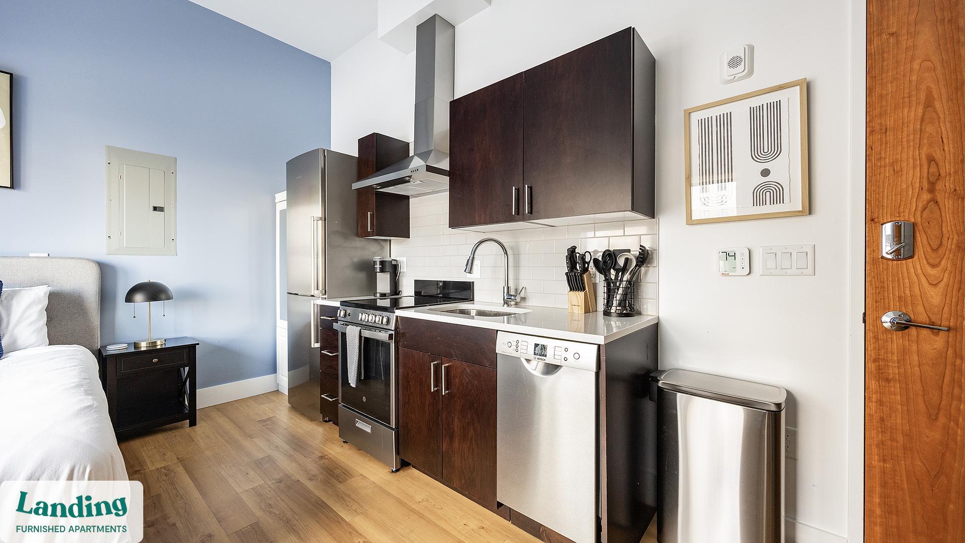 Building Photo - 135 Adams St