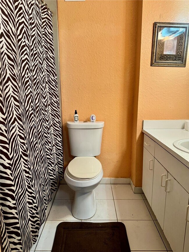 Building Photo - 19550 SW 103rd Ct