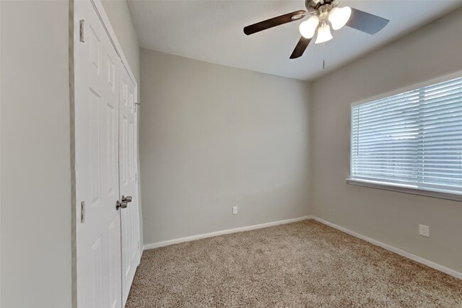 Building Photo - 6114 Berkshire Park Dr