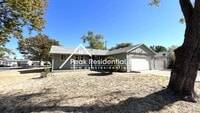Building Photo - Nice 4bd/3ba House with 2 Car Garage