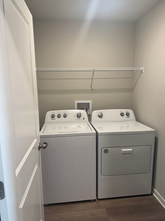 Building Photo - Your Dream Home Awaits in Gretna, NE!